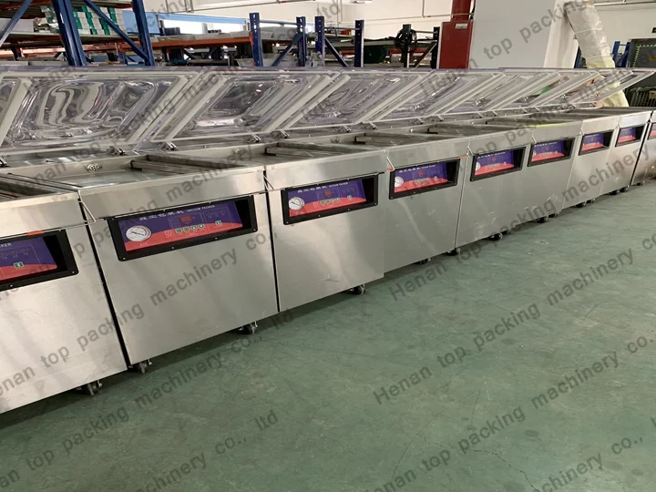 Vacuum packing machine