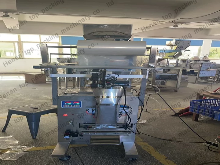 Banana chips packing machine