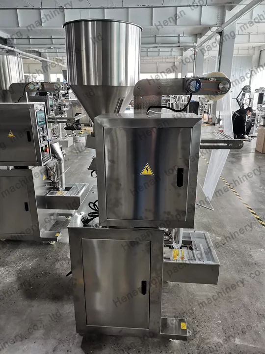 Food packaging machine in stock